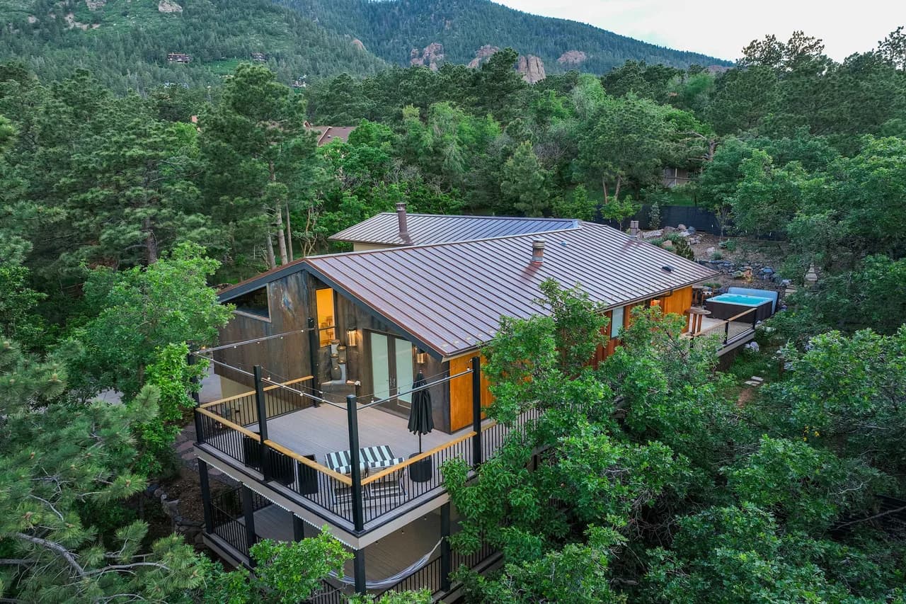 Resort-Style Villa with Hot Tub in Colorado Springs photo 5