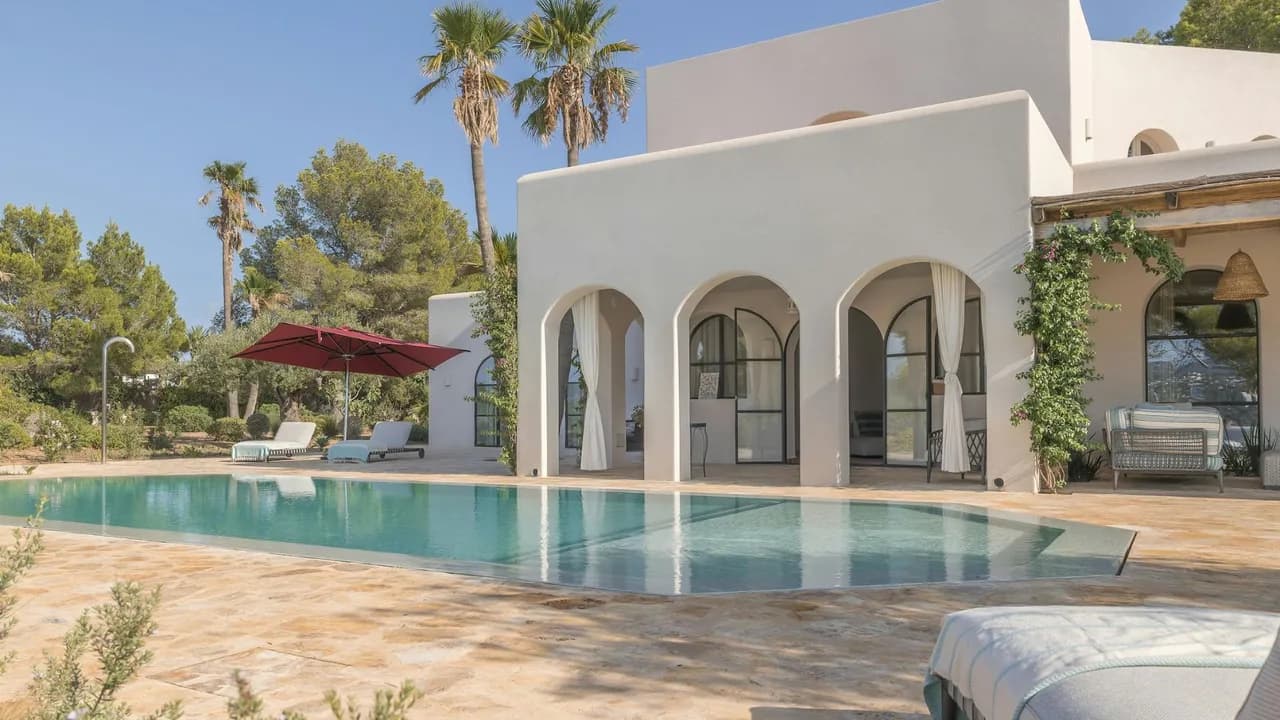 Tranquil Villa Overlooking Mediterranean Sea photo 5