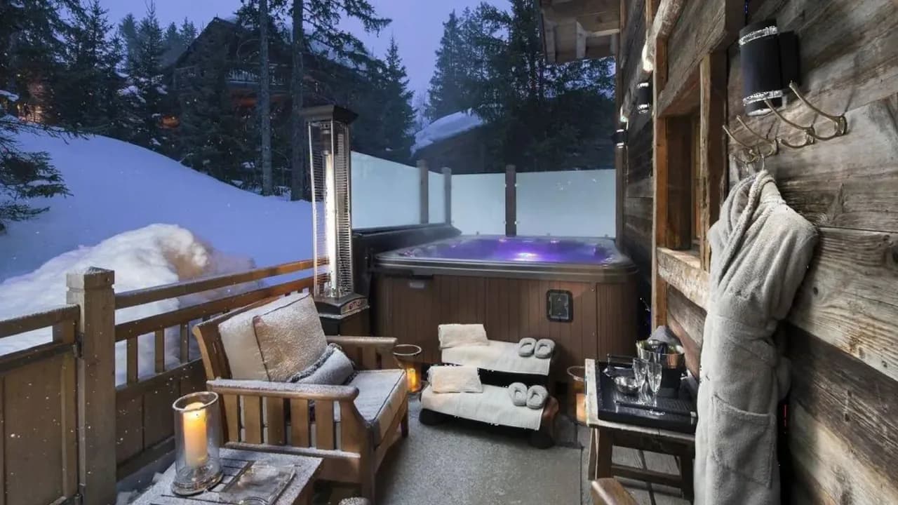 Alpine Hideaway With Outdoor Jacuzzi photo 4