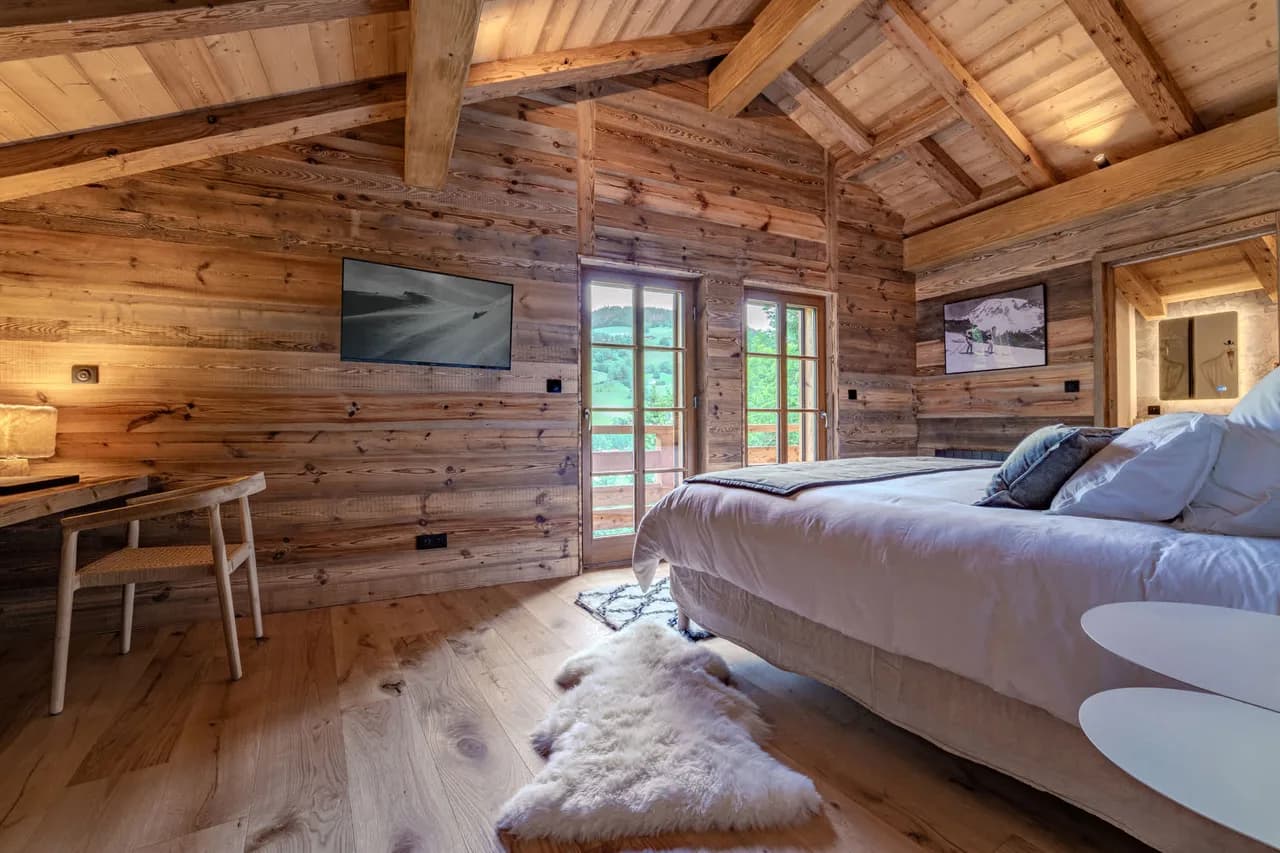 Elegant Mountain Retreat with Hot Tub in Megeve photo 4