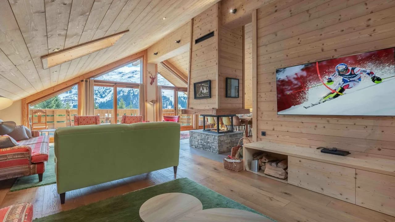 Ski Getaway in Elegant Apartment photo 5