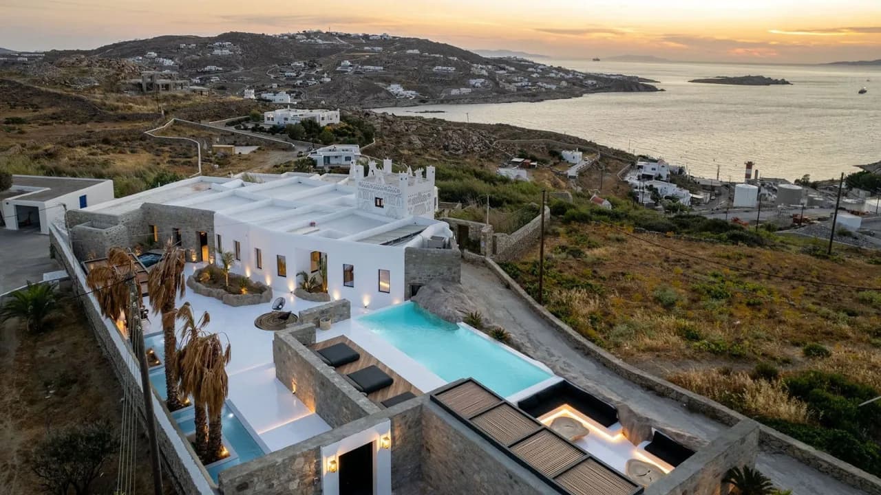 Sophisticated Comfort Near Mykonos Attractions