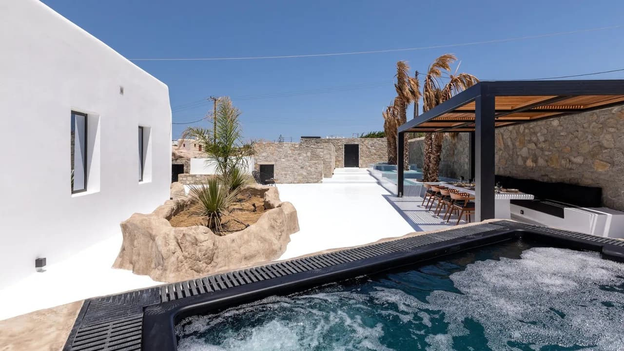 Sophisticated Comfort Near Mykonos Attractions photo 4