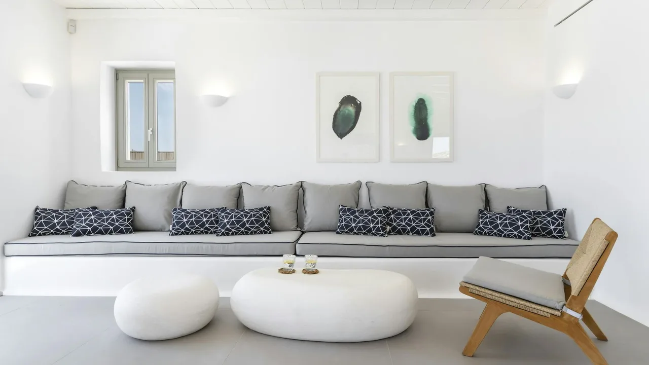 Contemporary Design Meets Island Peace photo 2