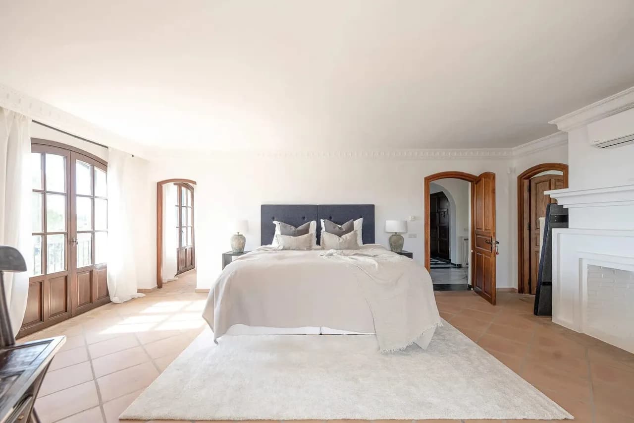 Whispering Pines Marbella Estate photo 4