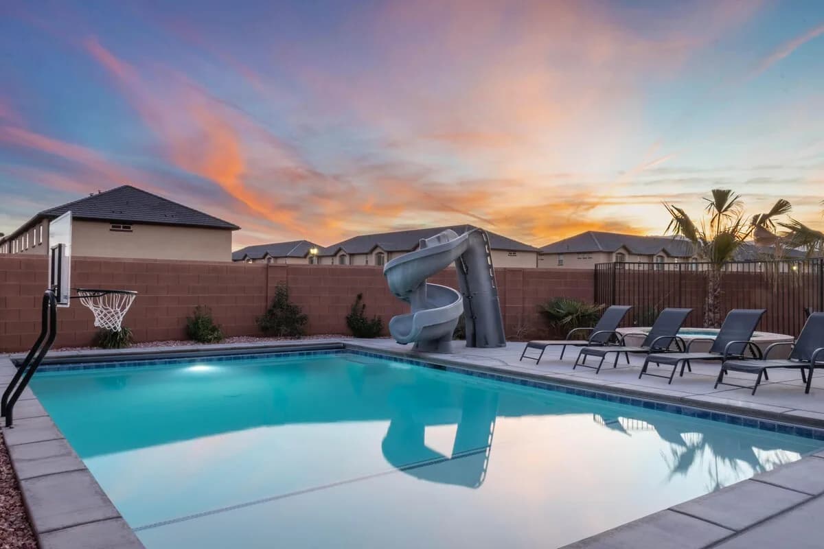 Private Pool Grand Villa in St George Utah photo 5
