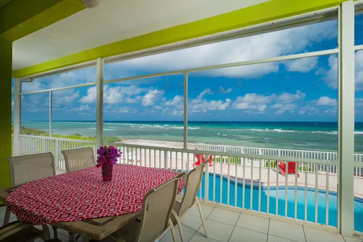 Oceanfront Four Bedroom Villa in Cayman Kai photo 3