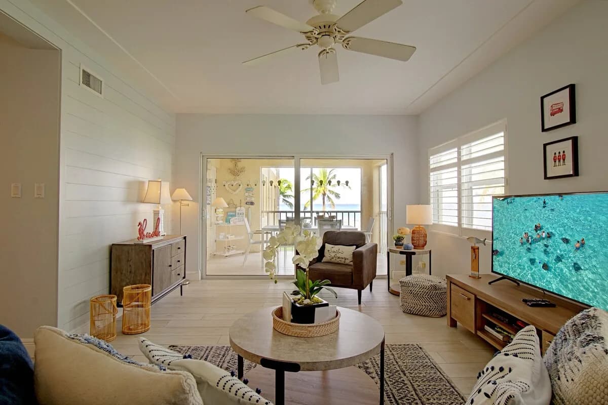 Ocean View Three Bedroom Condo in Cayman photo 4