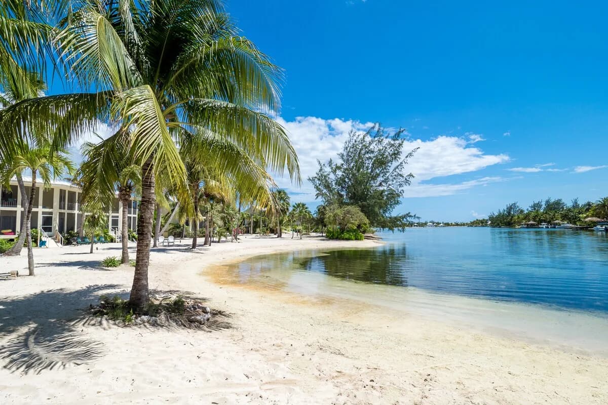 Ocean View Two Bedroom Villa in Cayman photo 5