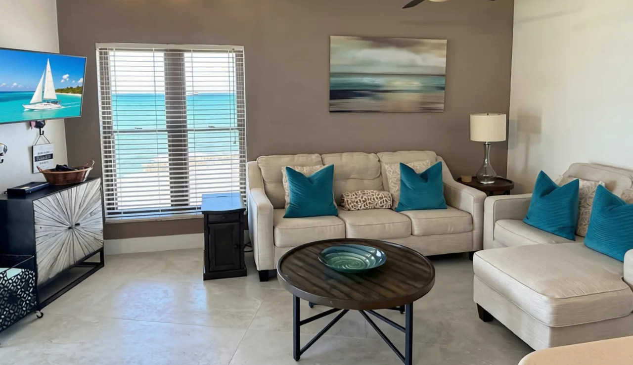 Oceanfront Two Bedroom Villa in Grand Cayman photo 4
