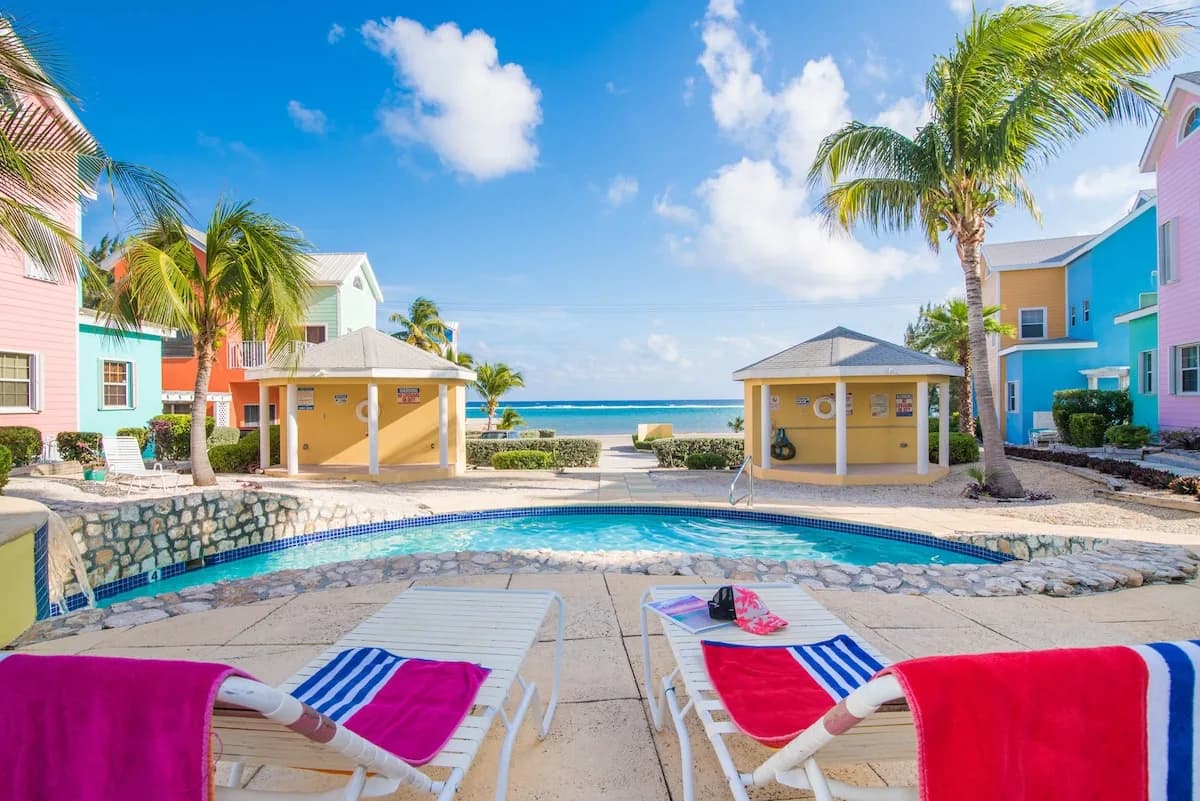 Oceanfront Four Bedroom Villa in Cayman