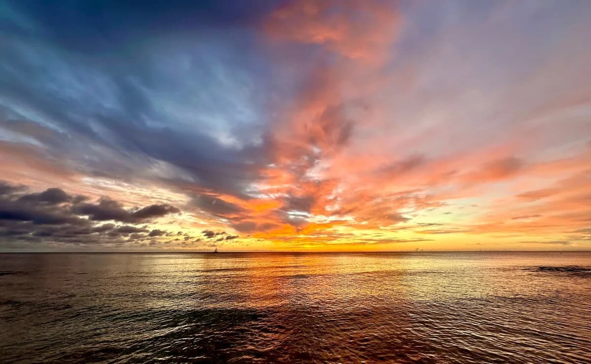 Beachfront Retreat with Ocean View in Cayman photo 5