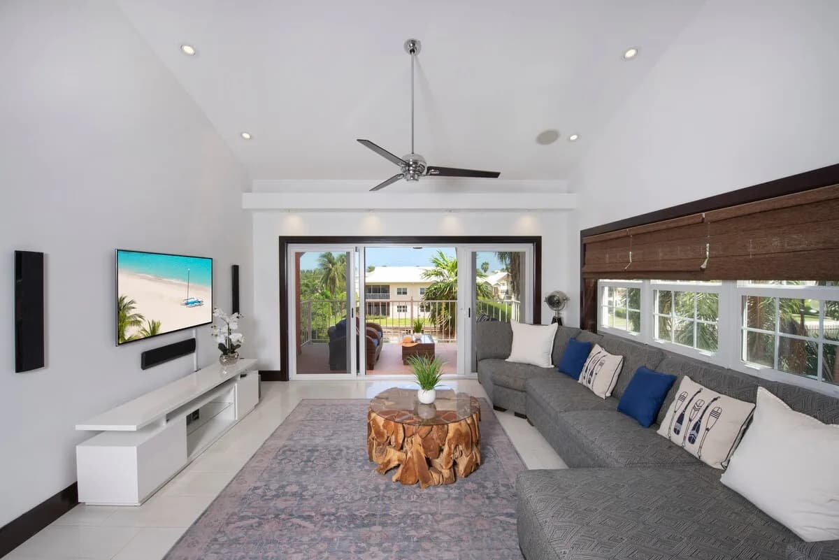 Canal Front Three Bedroom Condo in Cayman photo 4