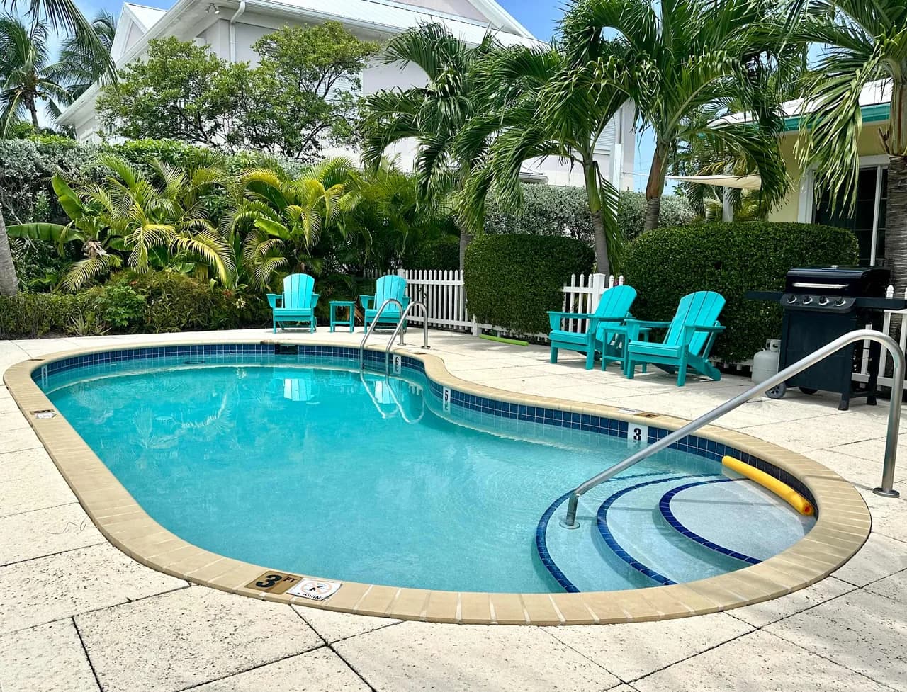 Canal Front Two Bedroom Condo in Grand Cayman photo 3