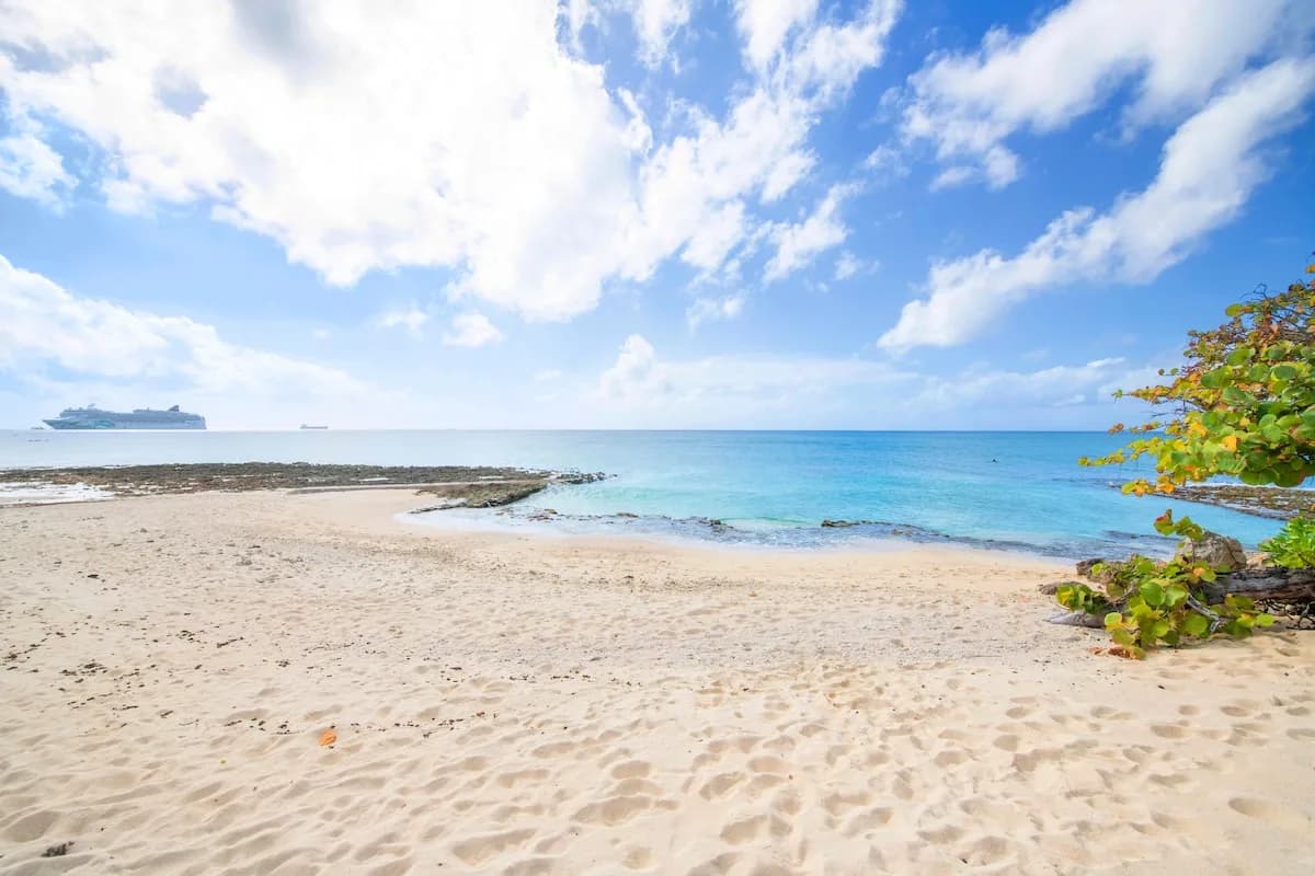 Ocean View Two Bedroom Condo in Cayman photo 3