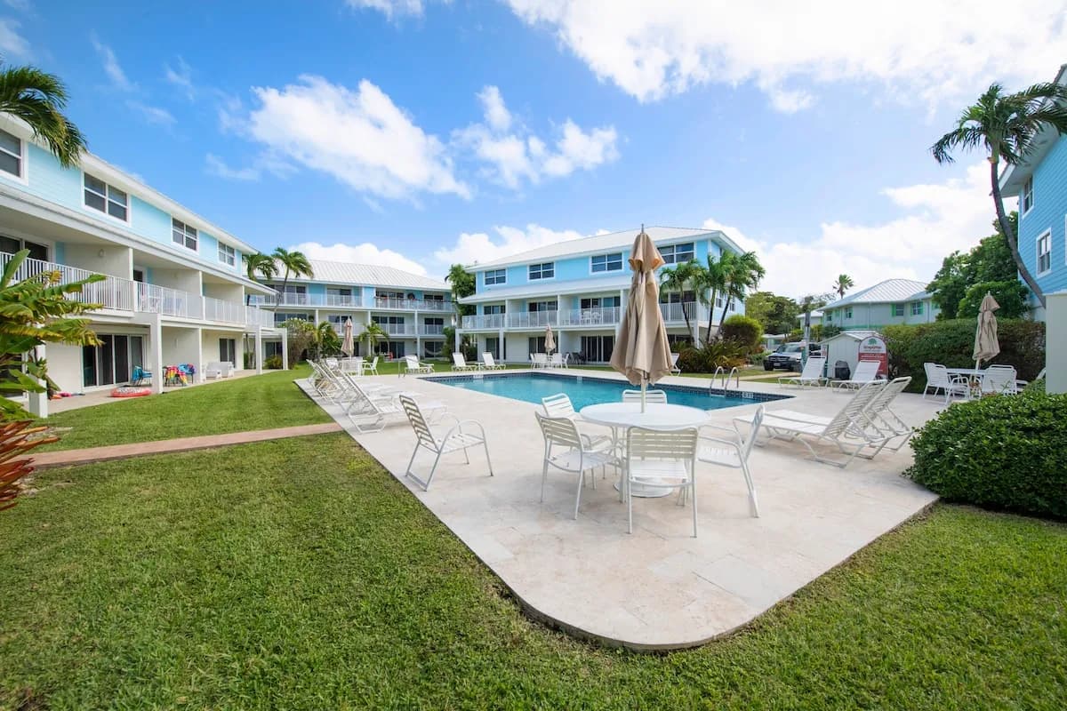 Ocean View Two Bedroom Condo in Cayman photo 4