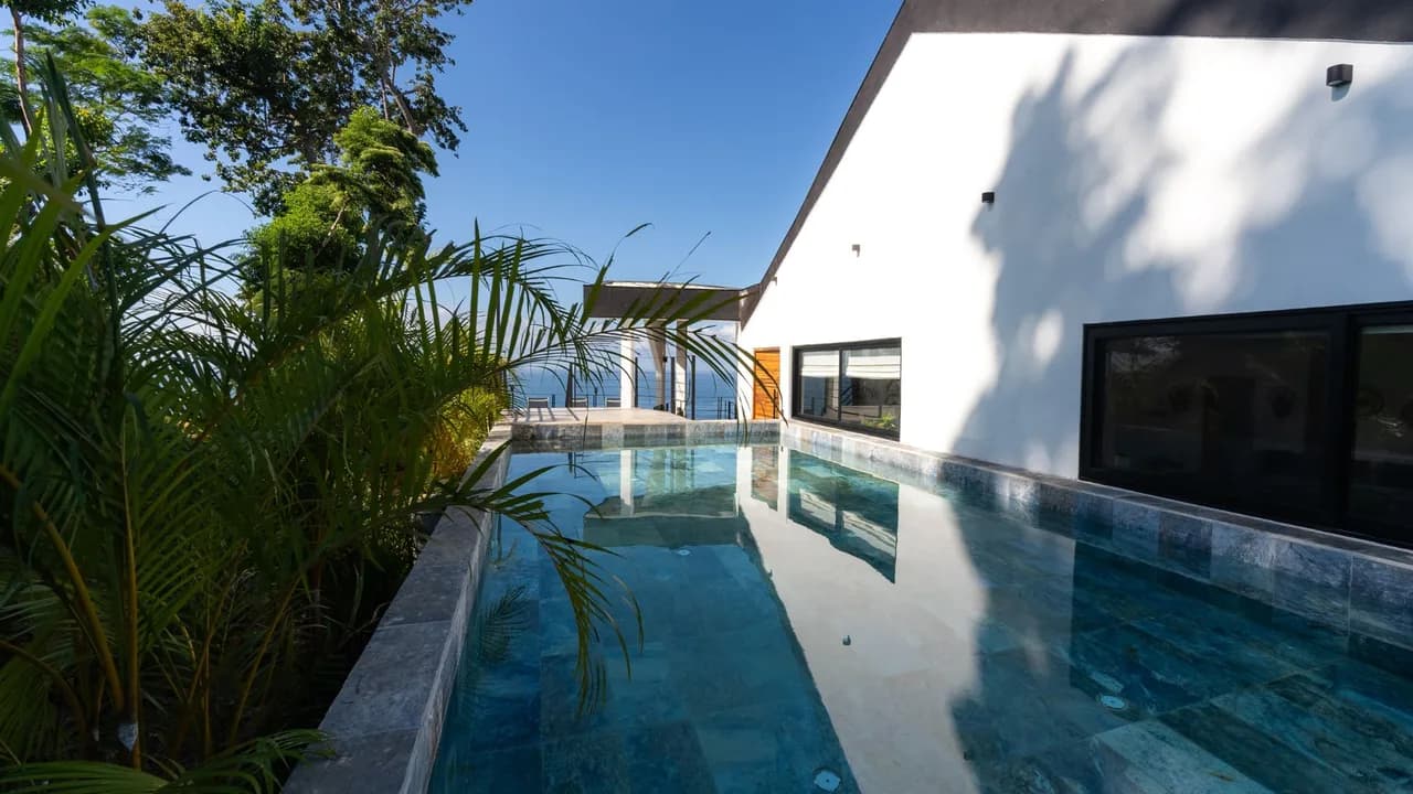 Peaceful Getaway With Ocean Views photo 2