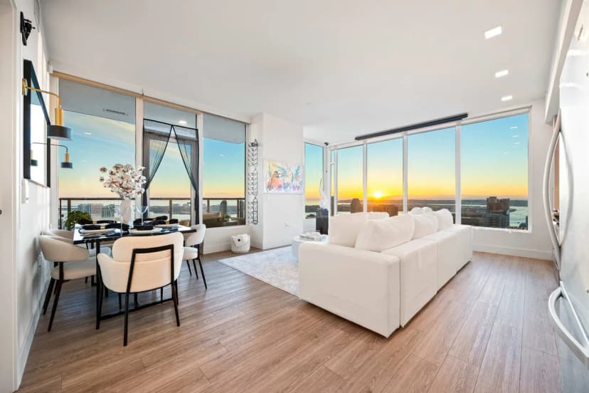 39th-Floor Ocean View Residence in San Diego
