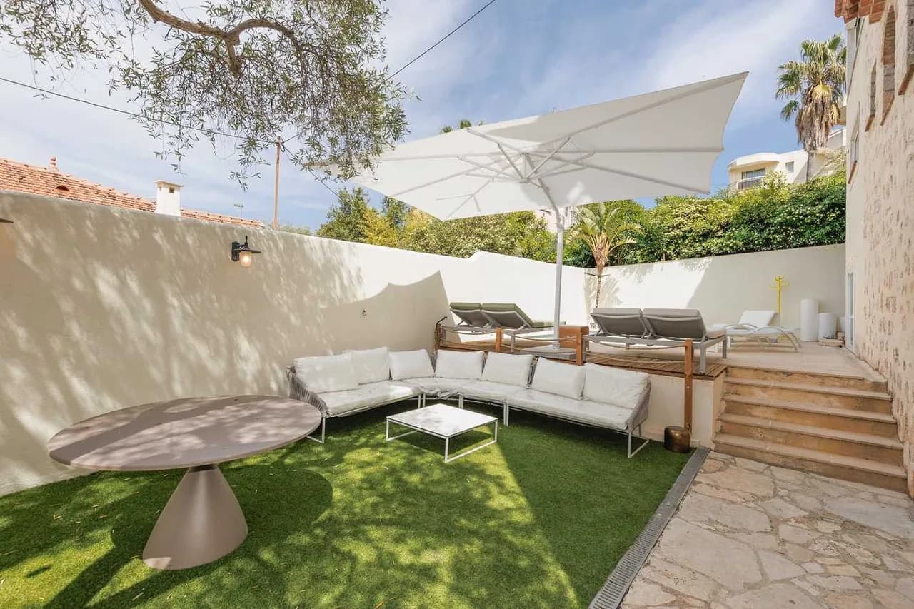 A Modern Villa Sanctuary In Cannes photo 5