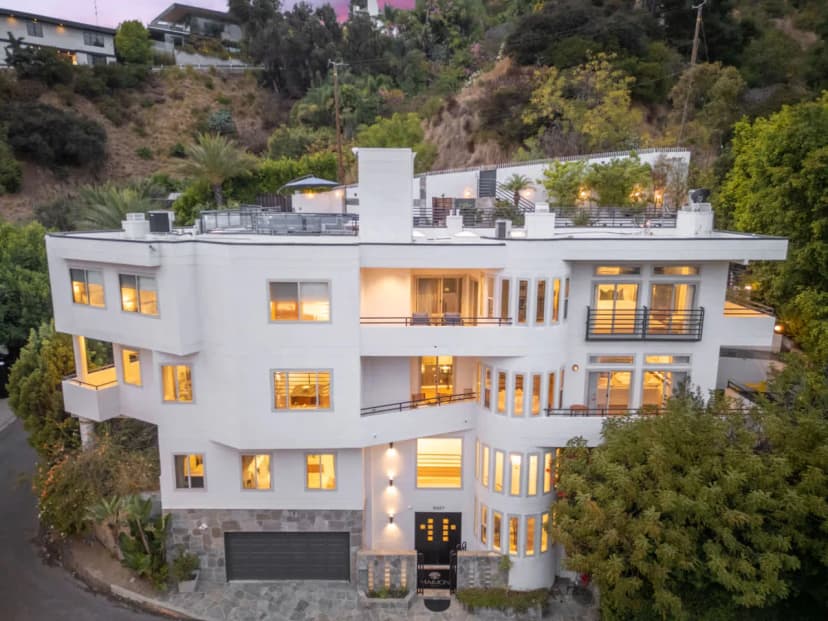 Elevated Luxe Above Sunset