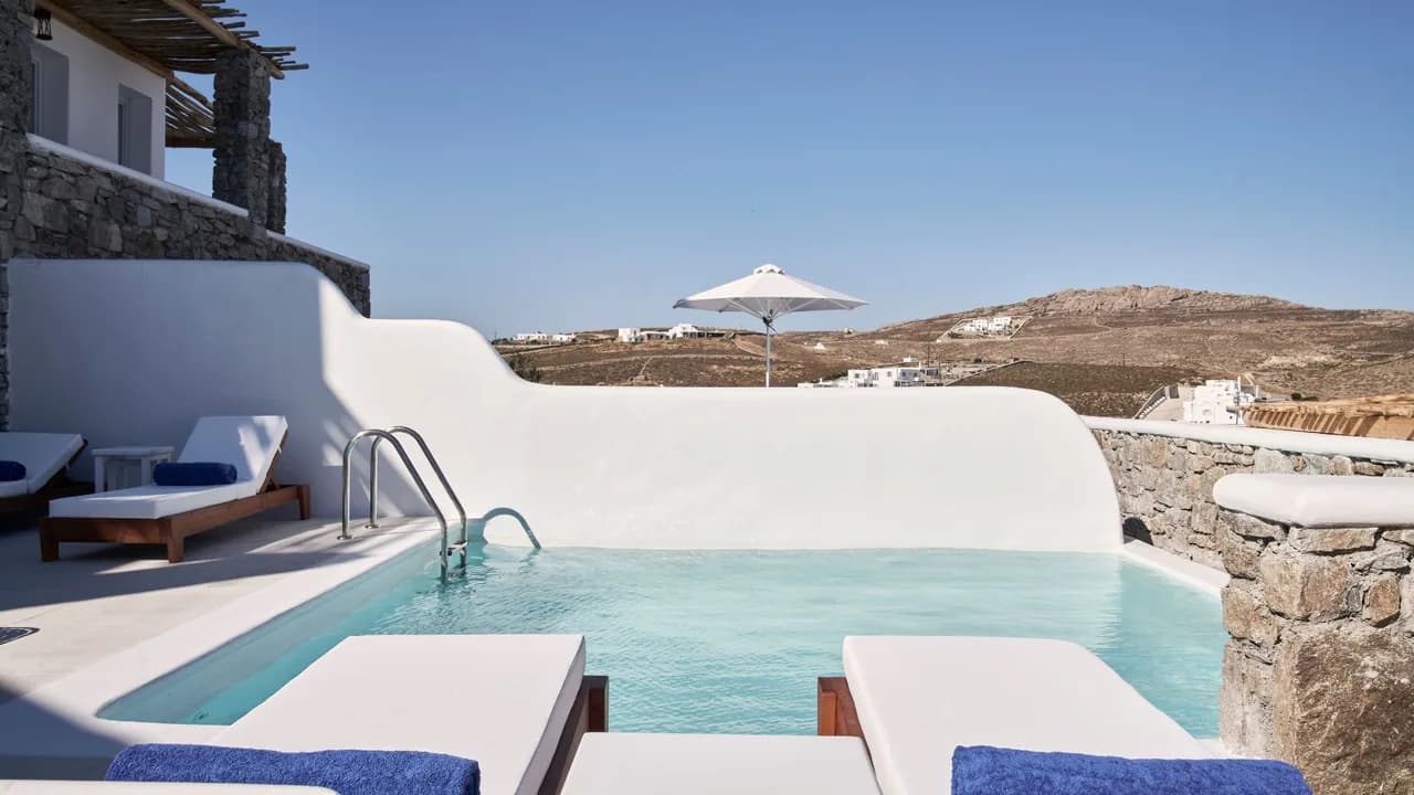 Contemporary Comfort In Mykonos Villa photo 4