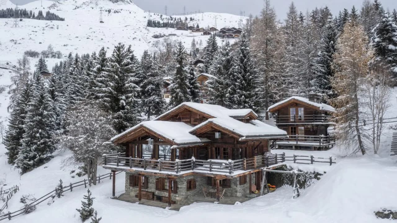 Luxury Chalet with Mountain Views