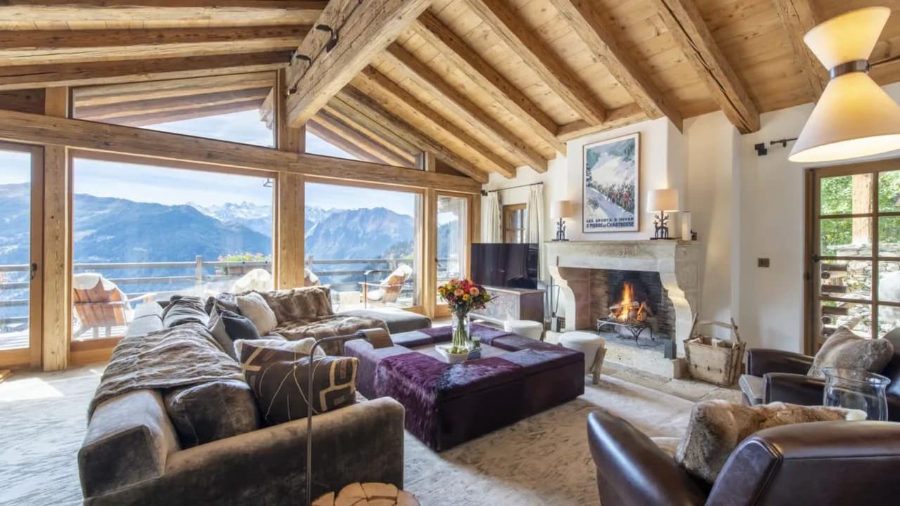 Luxury Chalet with Mountain Views photo 2