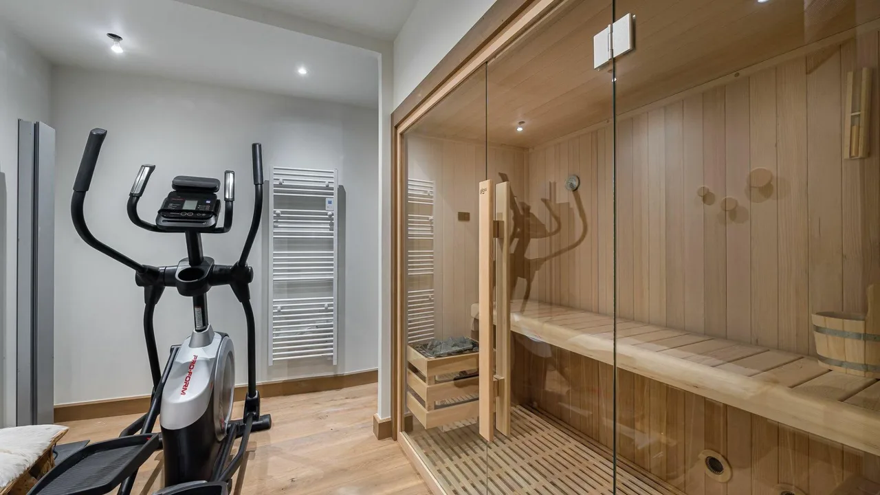 Elegant Courchevel Retreat With Sauna photo 4