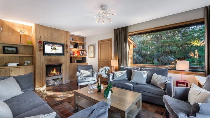 Traditional Charm Meets Mountain Comfort