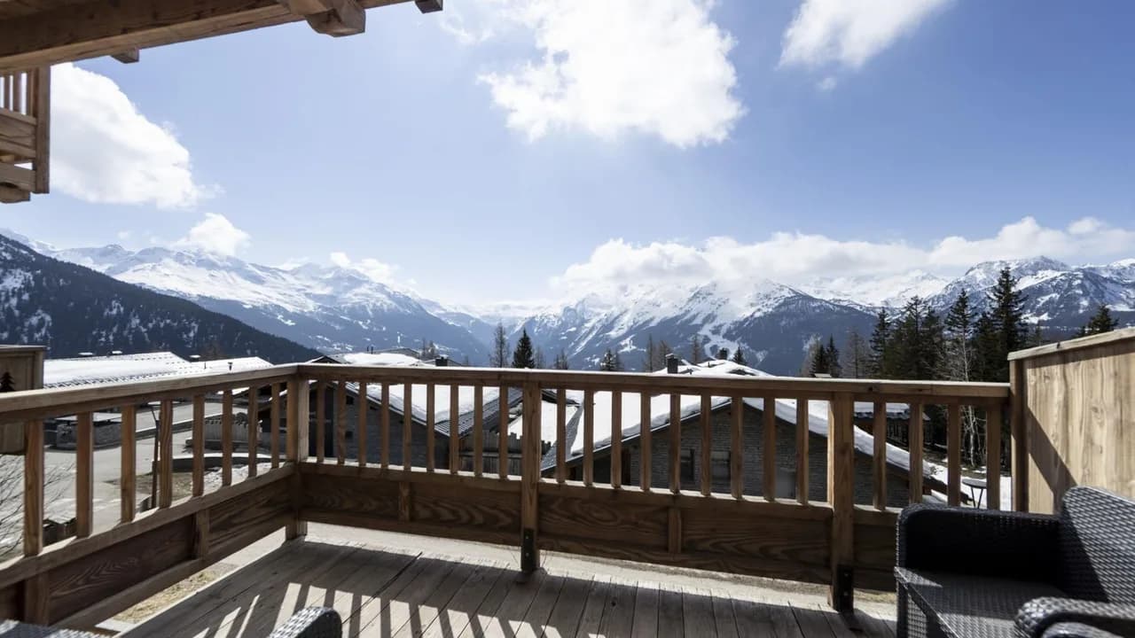 Spacious Chalet Overlooking Mont Pourri photo 4