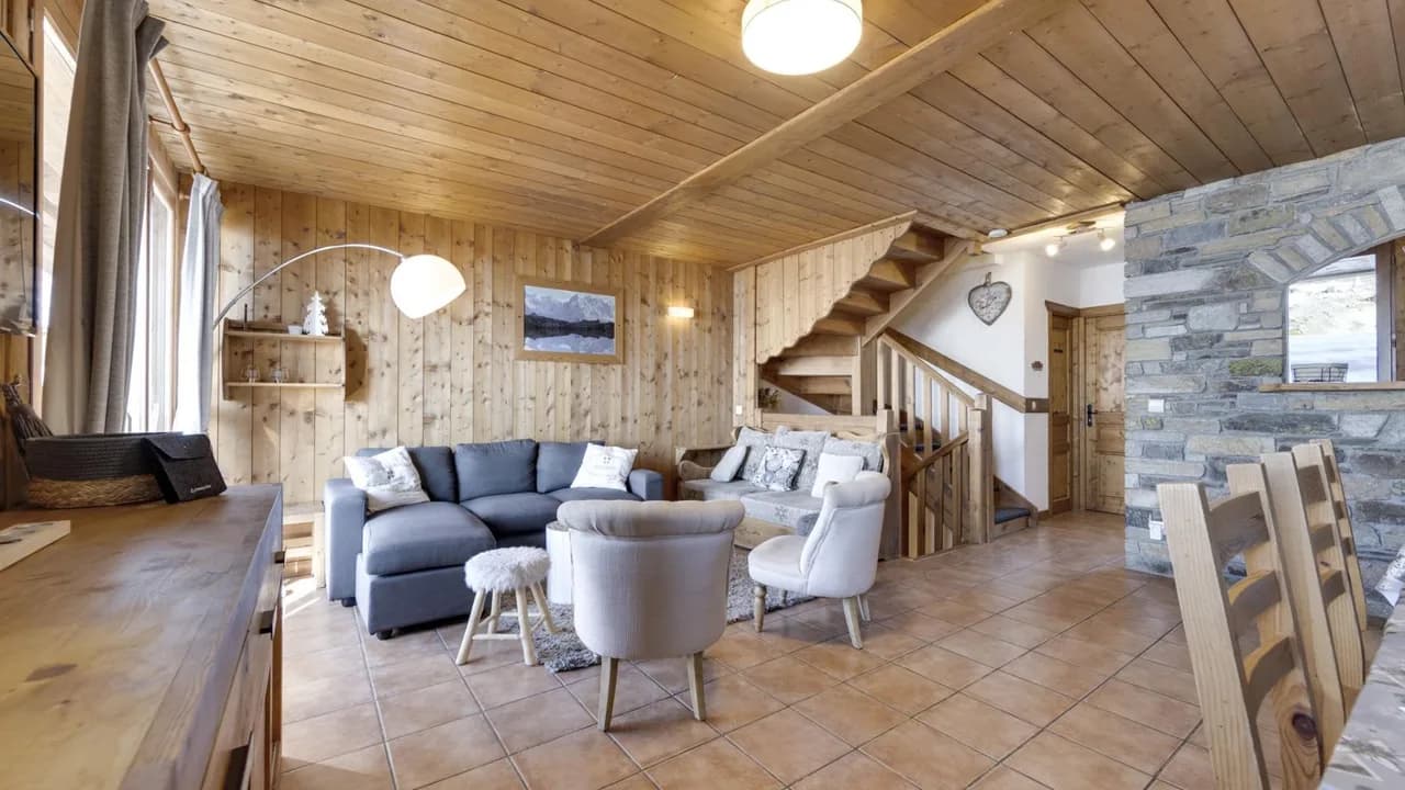 Spacious Chalet Overlooking Mont Pourri photo 5