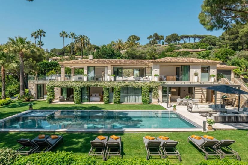 Mediterranean Escape With Large Pool