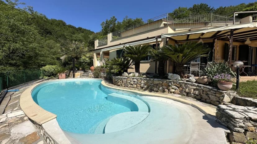 Elegant Family Home Near Lerici