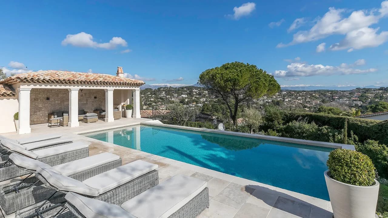 Mediterranean Paradise Near Cannes Coast photo 4