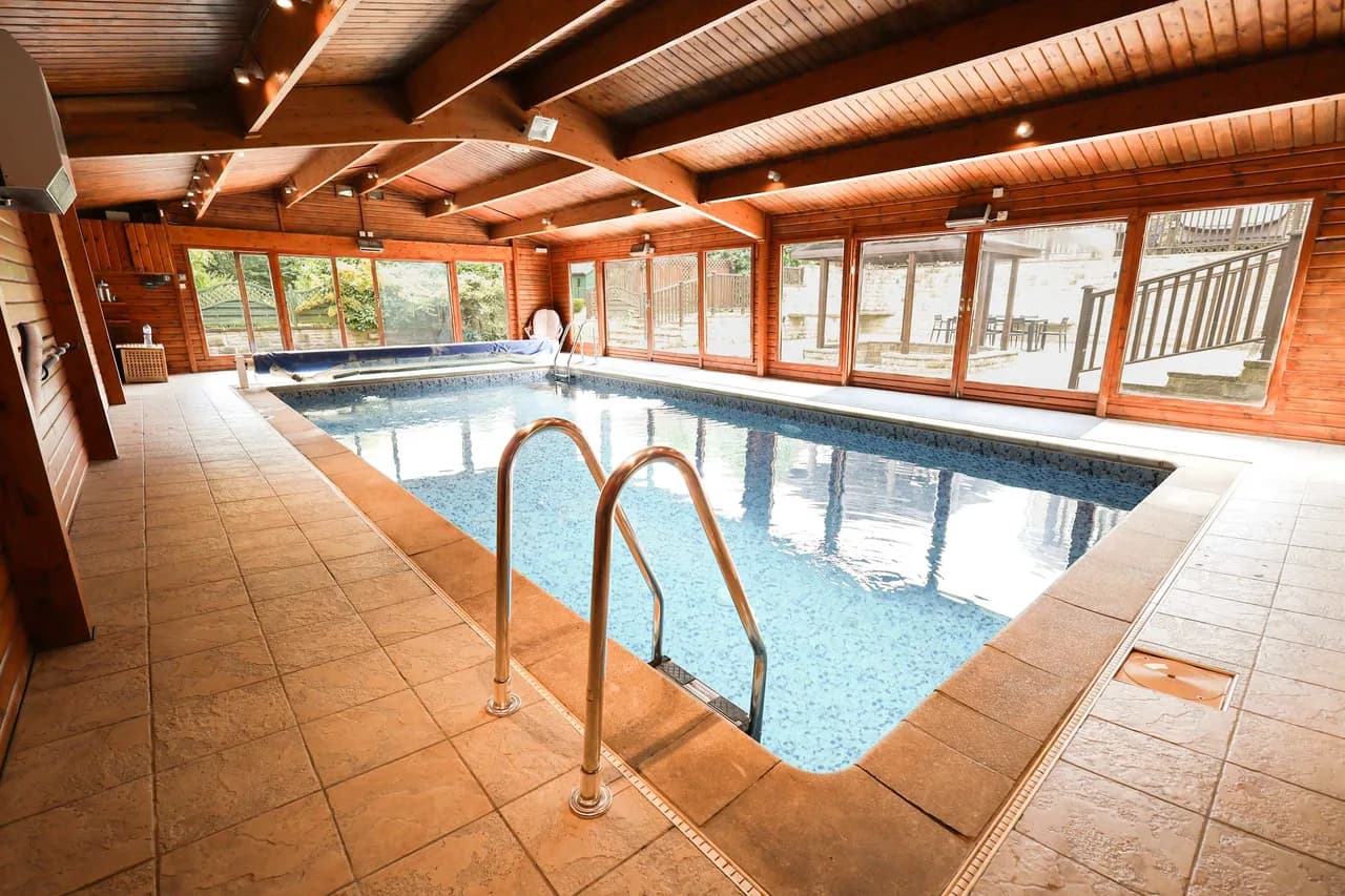 Riverside Six Bedroom Villa in Eckington photo 2