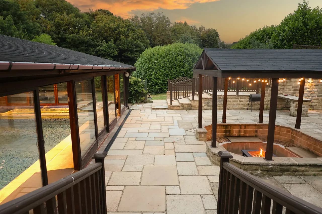 Riverside Six Bedroom Villa in Eckington photo 5
