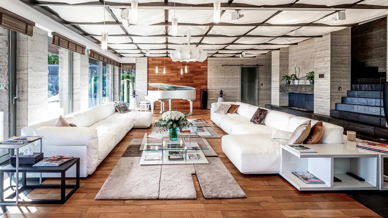 Contemporary Design Meets French Comfort photo 2