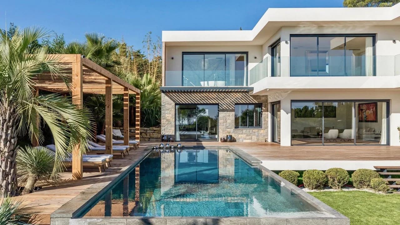 Modern Retreat In Exclusive Mougins photo 4