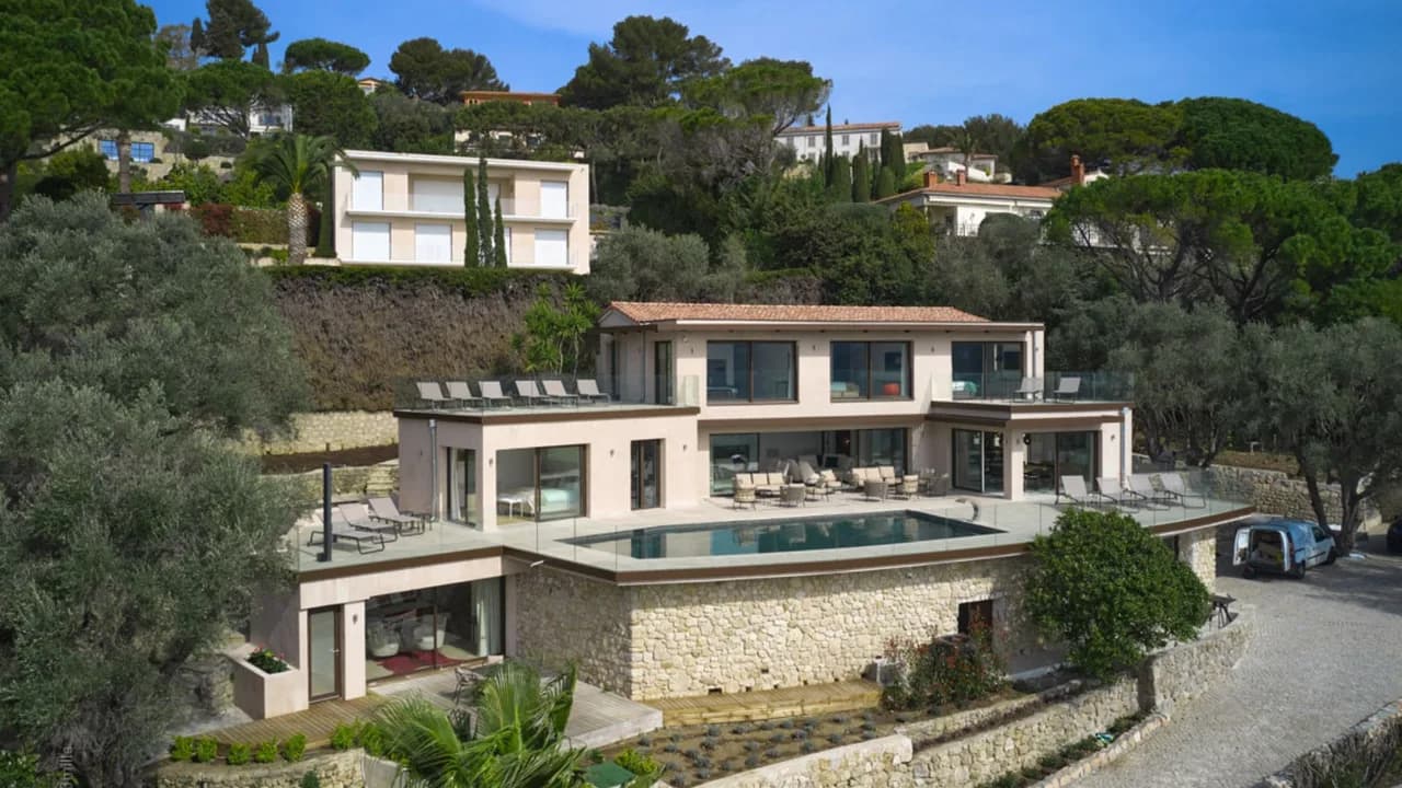 Family-Friendly Villa With Game Room