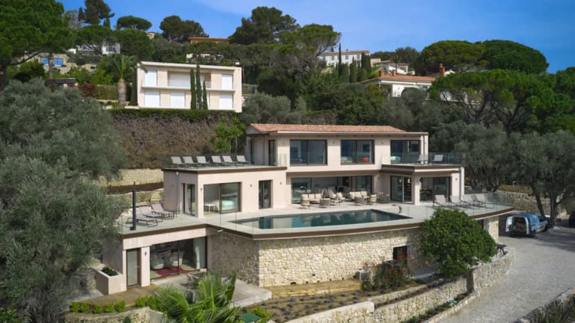Family-Friendly Villa With Game Room