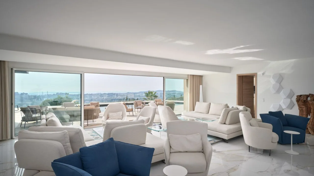 Family-Friendly Villa With Game Room photo 2