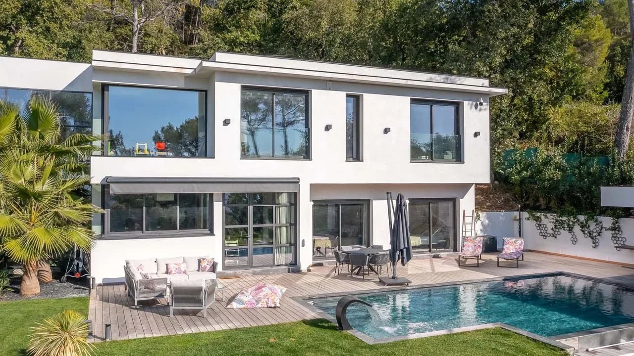 Luxury Villa Overlooking French Hills photo 5