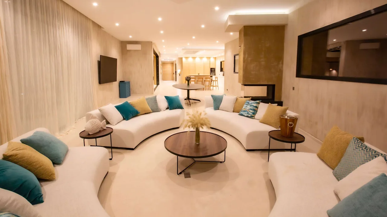 Private Beachside Villa With Heated Pool photo 2