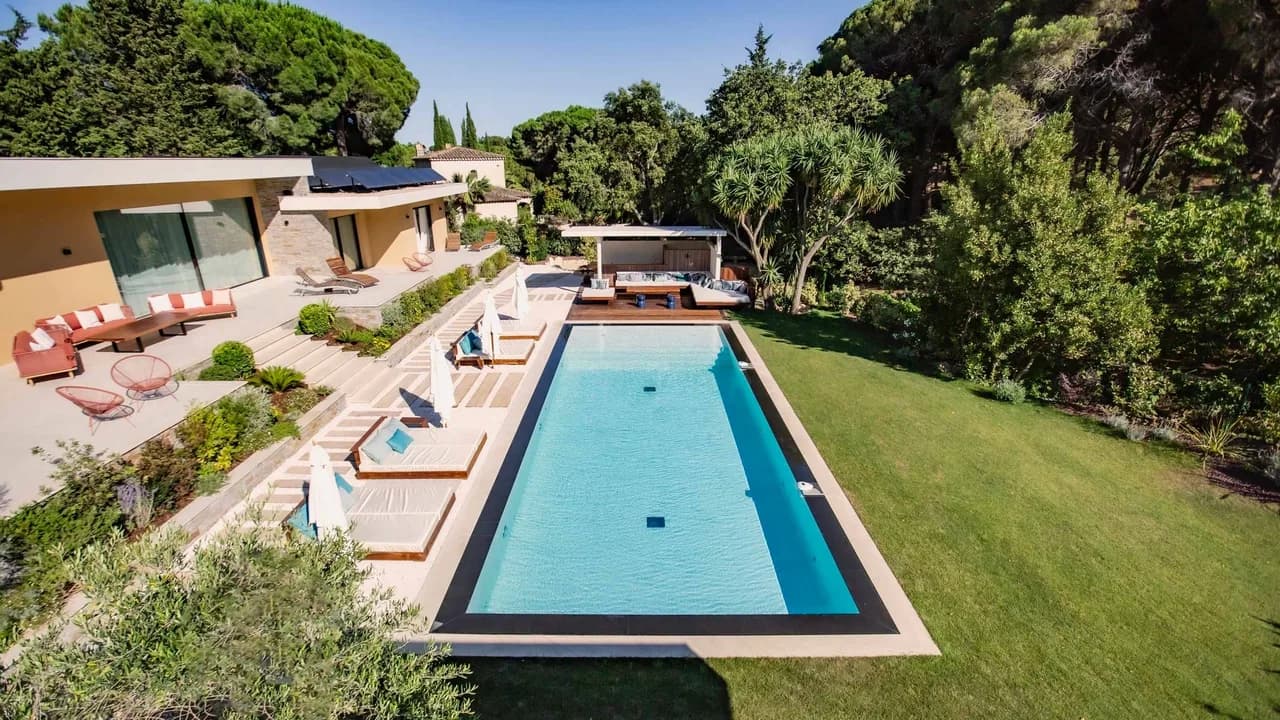 Private Beachside Villa With Heated Pool photo 4