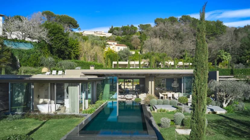 Sunset Views Modern Mougins Retreat