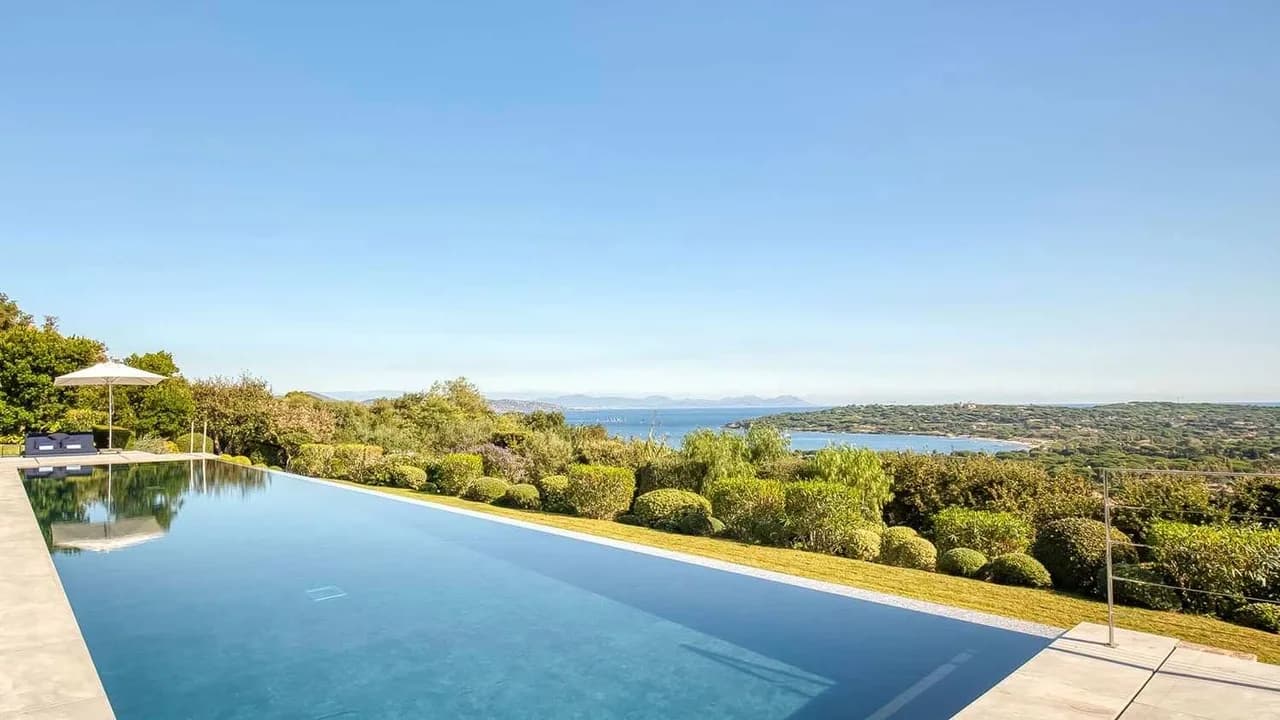 Infinity Pool Villa in Paradise photo 5