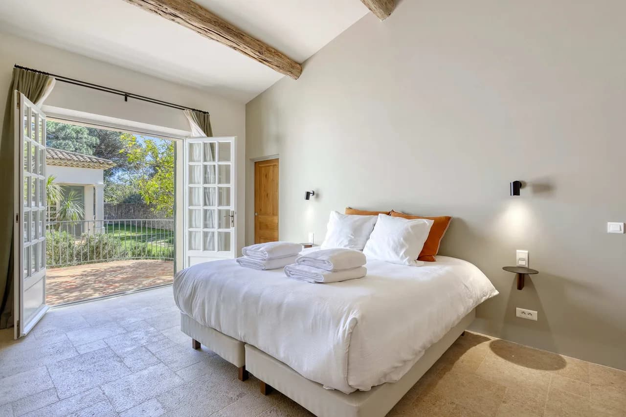 Elegant Ramatuelle Stay With Pool Views photo 3