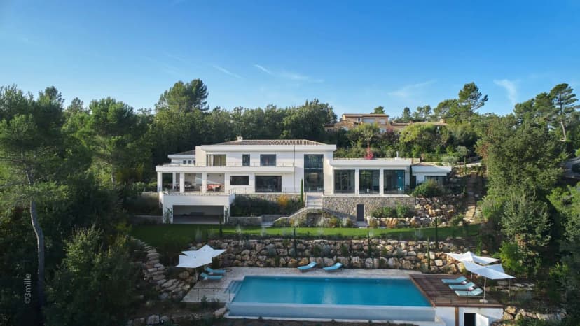 Contemporary Villa in Tourrettes Hills