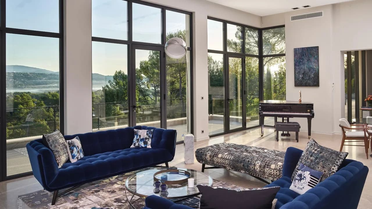 Contemporary Villa in Tourrettes Hills photo 2