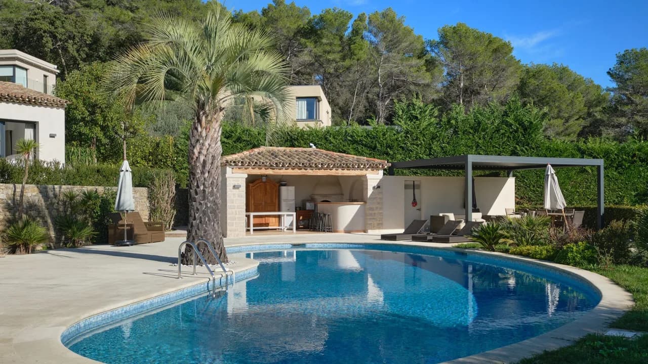 Contemporary Villa in Peaceful Mougins photo 4
